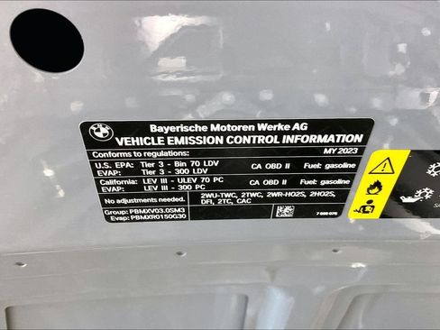 Used 2023 BMW M4 xDrive Competition AWD/4WD image 31