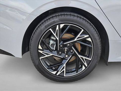 Used 2025 Kia K5 GT-Line w/ GT-Line Premium Package FWD image 22