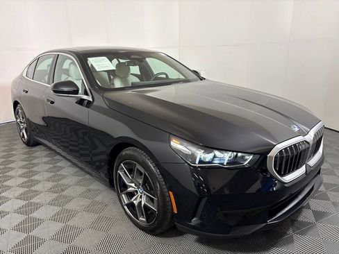 Certified 2026 BMW 530i RWD image 4
