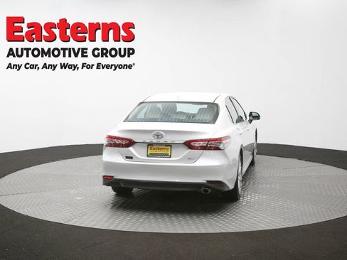 Used 2019 Toyota Camry XLE w/ Carpet Mat Package FWD image 40