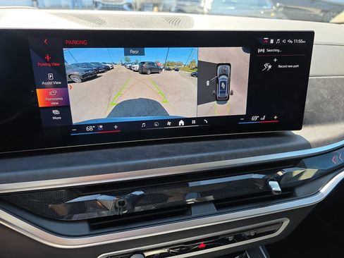 Used 2025 BMW X7 xDrive40i w/ Premium Package AWD/4WD image 34