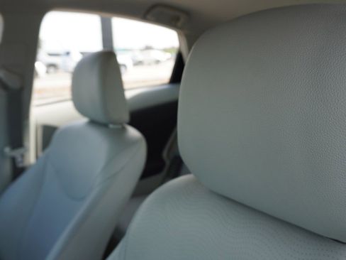 Used 2011 Toyota Prius Two image 17