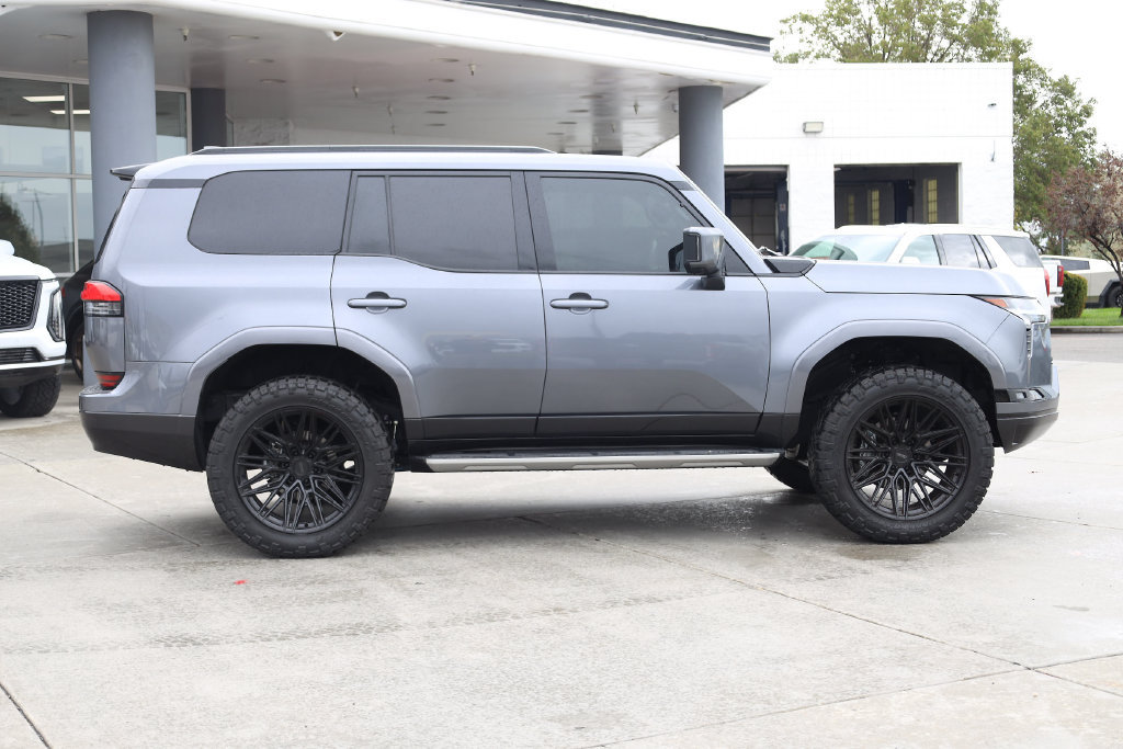 Used 2026 Lexus GX 550 w/ Cold Area Package AWD/4WD image 7