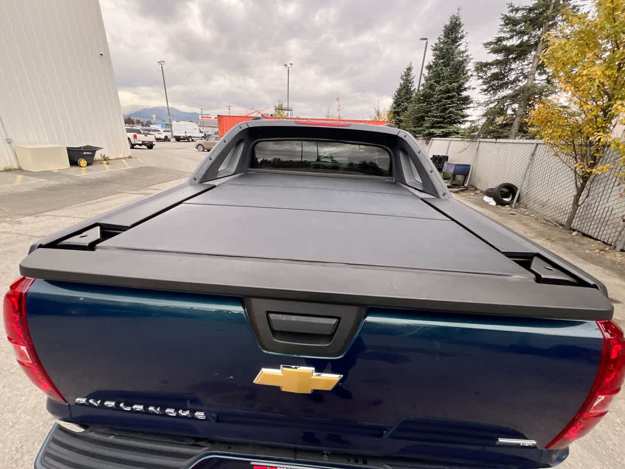 Used 2007 Chevrolet Avalanche LTZ w/ LTZ Preferred Equipment Group AWD/4WD image 25