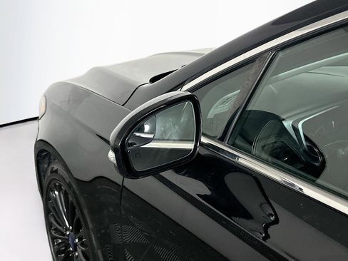 Used 2016 Ford Fusion Titanium image 16