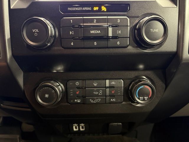 Used 2019 Ford F150 XLT w/ Equipment Group 302A Luxury AWD/4WD image 40