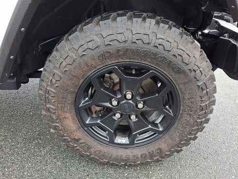 Used 2021 Jeep Gladiator Sport image 8