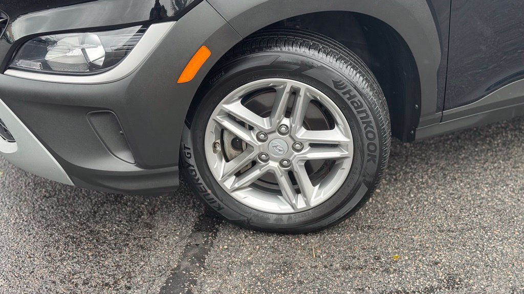 Certified 2023 Hyundai Kona SE AWD/4WD image 9