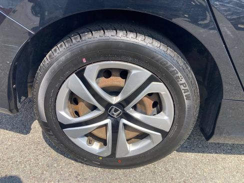 Used 2018 Honda Civic LX image 32
