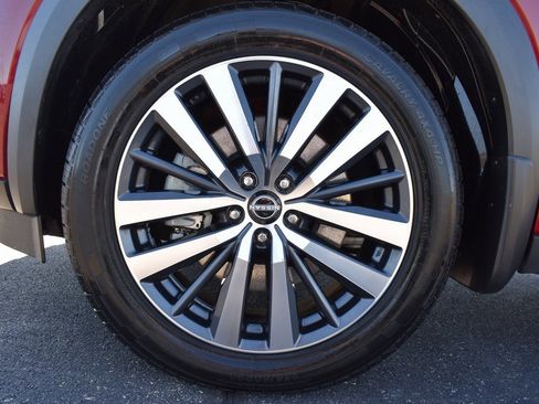 Used 2022 Nissan Pathfinder Platinum w/ Cargo Package image 18