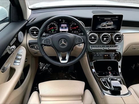 Used 2017 Mercedes-Benz GLC 300 image 5