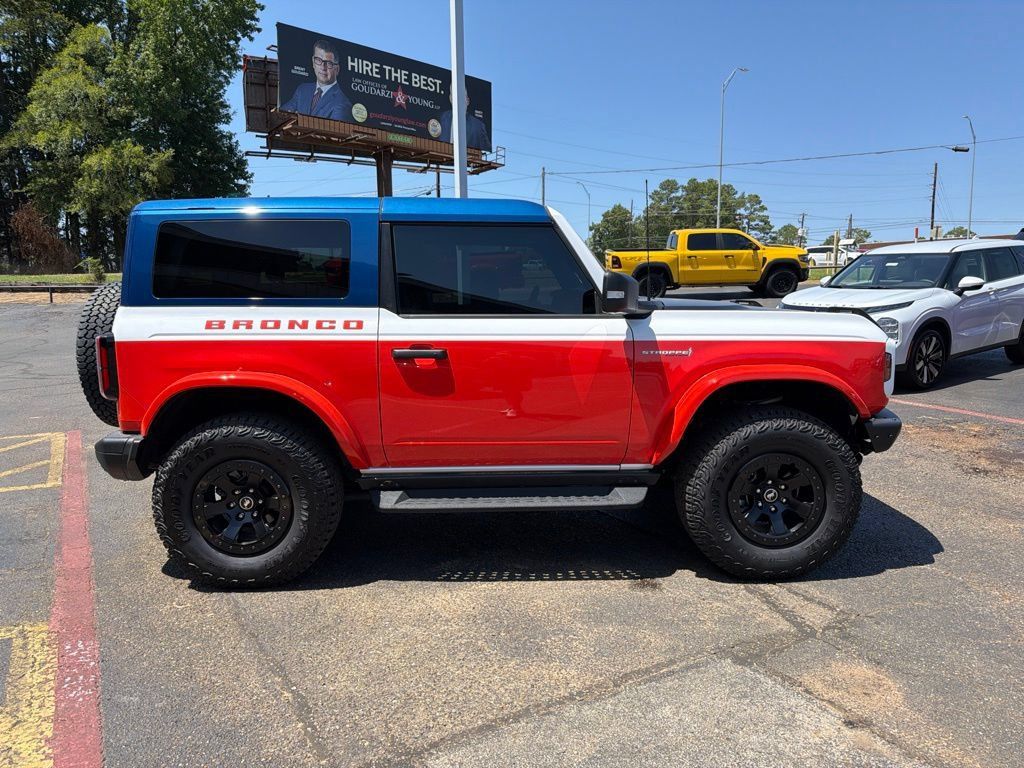 Used 2025 Ford Bronco Stroppe Edition AWD/4WD image 5