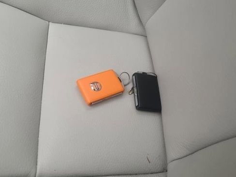 Certified 2024 Volvo XC90 B6 Plus w/ Protection Package image 15