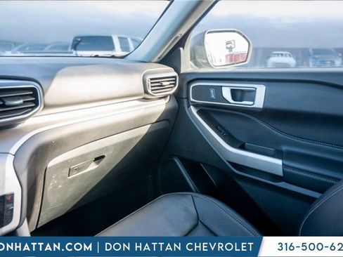 Used 2023 Ford Explorer XLT w/ Equipment Group 202A image 14