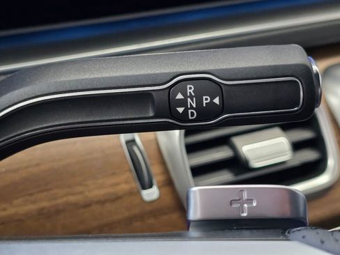 New 2025 Mercedes-Benz GLS 580 4MATIC image 17