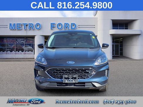 Used 2022 Ford Escape SE w/ SE Sport Appearance Package AWD/4WD image 8