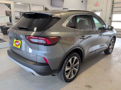 Certified 2023 Ford Escape Platinum image 5