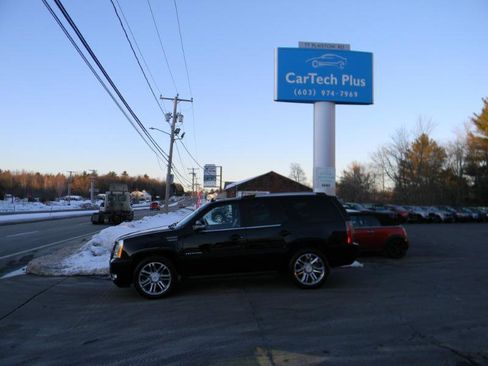 Used 2014 Cadillac Escalade Premium image 9