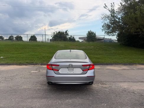Used 2019 Honda Accord LX image 5