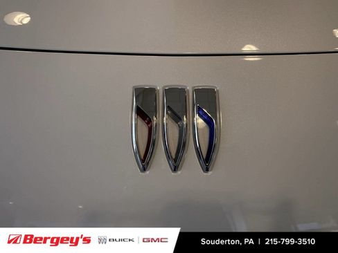 New 2026 Buick Envista Sport Touring FWD image 33