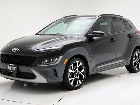 Used 2023 Hyundai Kona Limited AWD/4WD image 2