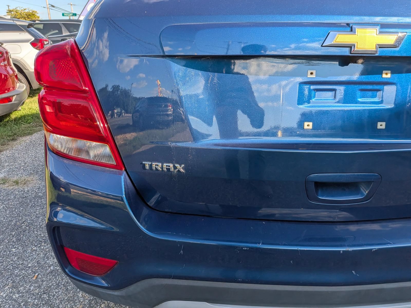 Used 2020 Chevrolet Trax LT FWD image 11