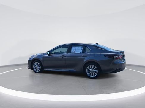 Used 2024 Toyota Camry LE image 6