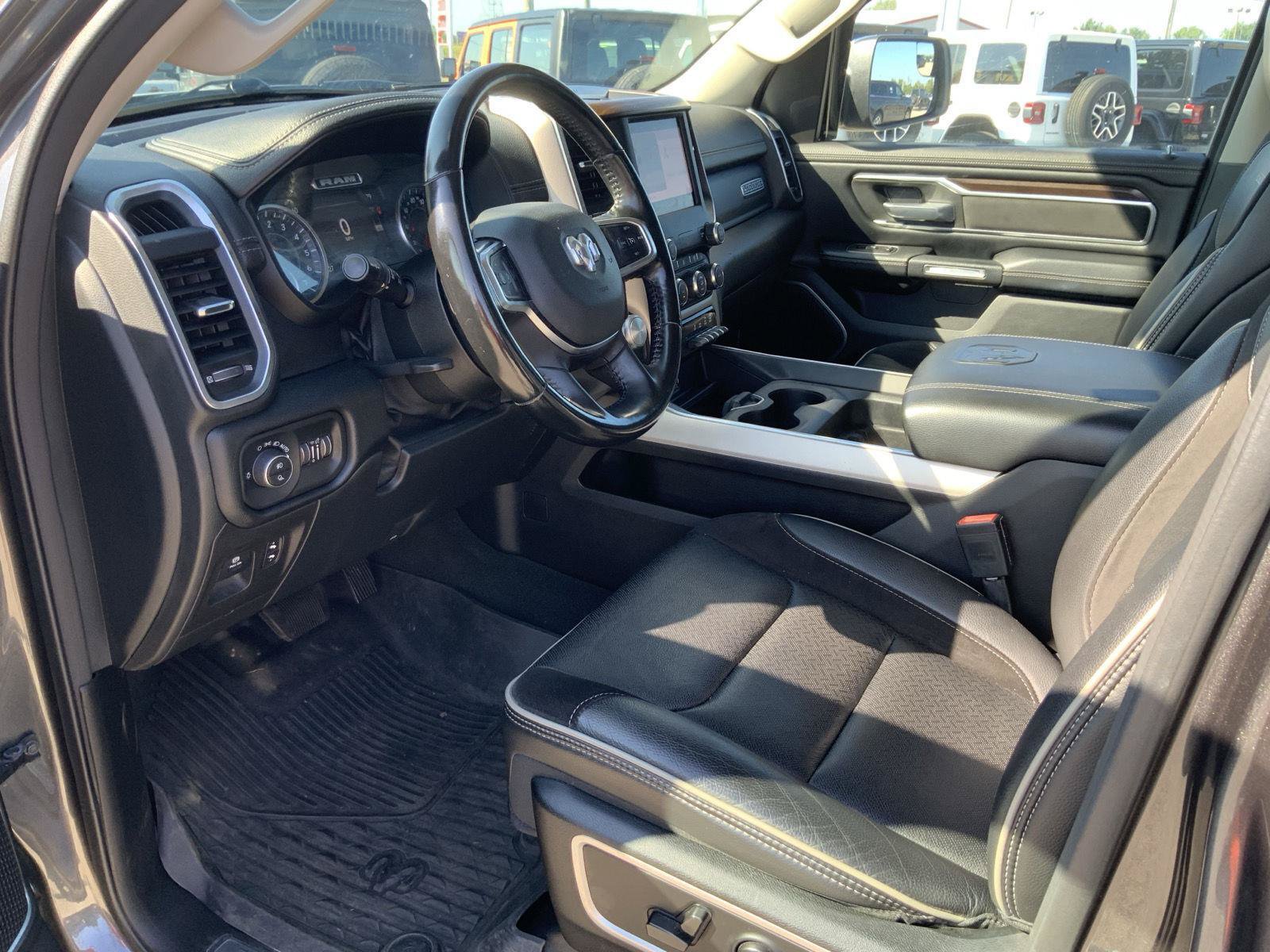Used 2022 RAM 1500 Laramie AWD/4WD image 23