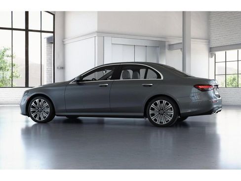 Used 2023 Mercedes-Benz E 450 4MATIC Sedan image 33