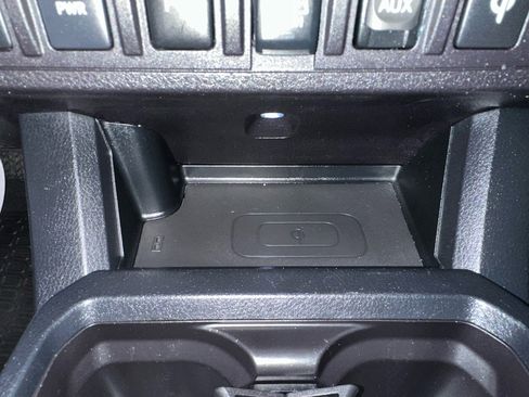 Used 2018 Toyota Tacoma SR image 58