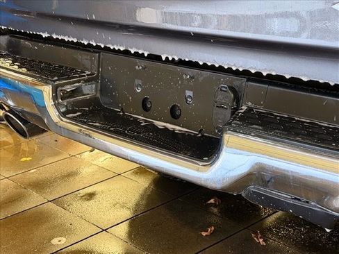 Used 2024 RAM 1500 Laramie image 10