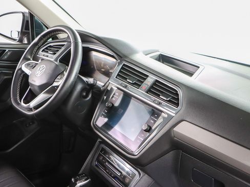 Used 2023 Volkswagen Tiguan SE FWD image 27