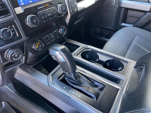 Used 2019 Ford F150 XLT w/ Equipment Group 302A Luxury AWD/4WD image 19