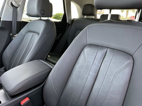 Used 2023 Audi Q5 2.0T Premium w/ Convenience Package image 21