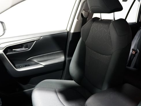 Used 2019 Toyota RAV4 XLE image 13