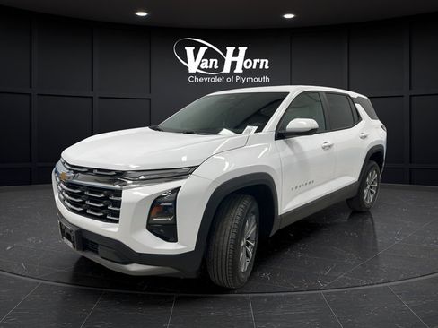 New 2026 Chevrolet Equinox LT w/ Convenience Package II AWD/4WD image 3