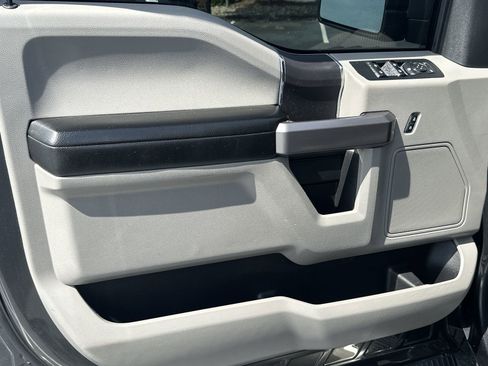 Used 2019 Ford F150 XLT AWD/4WD image 14