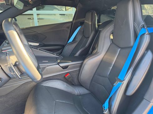 Used 2025 Chevrolet Corvette Z06 RWD image 12