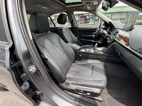 Used 2014 BMW 328i xDrive Sedan AWD/4WD image 9