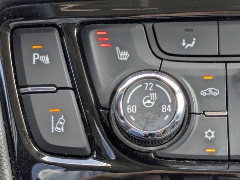Used 2019 Buick Encore Essence w/ Safety Package II AWD/4WD image 28