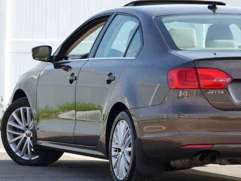 Used 2014 Volkswagen Jetta TDI FWD image 17