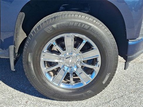 Used 2019 Chevrolet Silverado 1500 High Country w/ Safety Package II image 8