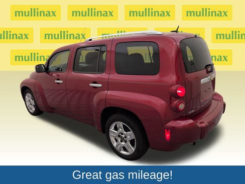 Used 2010 Chevrolet HHR LT w/ My Link Package FWD image 8