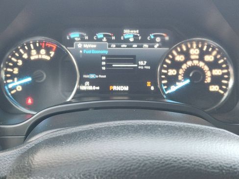 Used 2018 Ford F150 Platinum w/ Equipment Group 701A Luxury AWD/4WD image 15