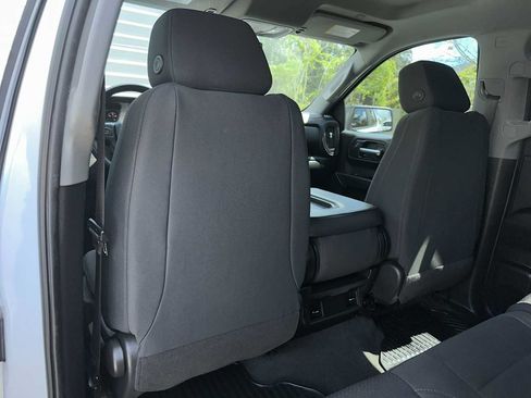 Certified 2022 Chevrolet Silverado 1500 Custom AWD/4WD image 16