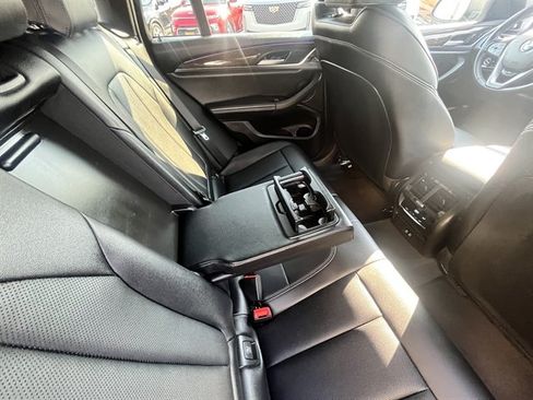 Used 2025 BMW X4 xDrive30i AWD/4WD image 45