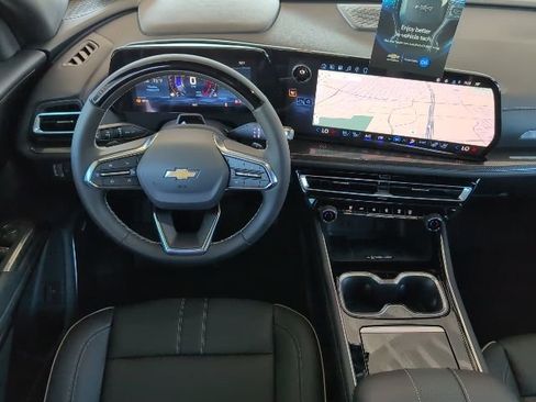 New 2026 Chevrolet Traverse High Country w/ LPO, Floor Liner Package image 4