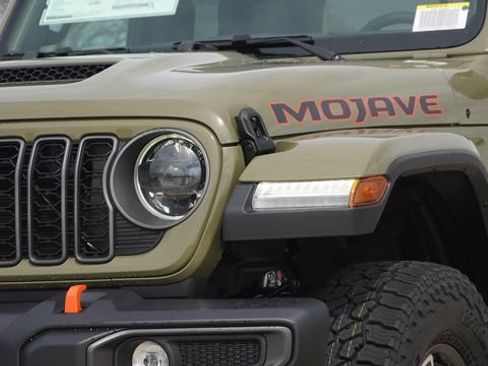 New 2026 Jeep Gladiator Mojave image 4