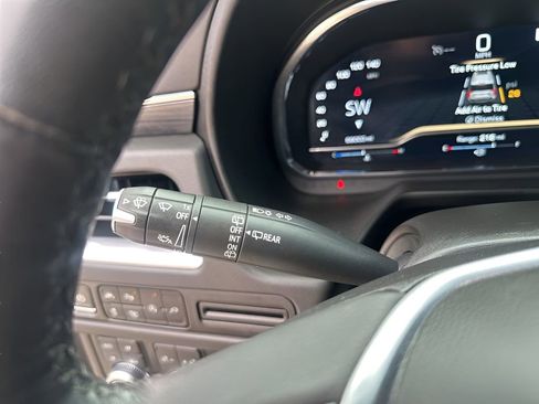 Certified 2022 GMC Yukon SLT w/ SLT Premium Package image 31