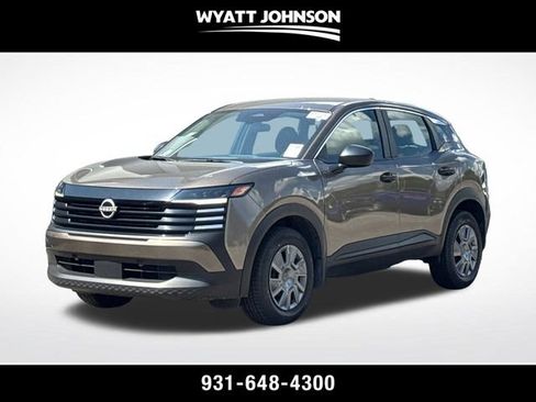 Used 2025 Nissan Kicks S FWD image 1